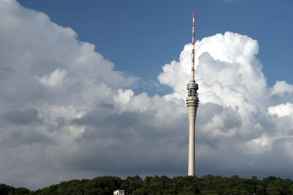 Dunkle Wolken ziehen auf. Die Revitalisierung des Fernsehturmes wurde gestoppt.