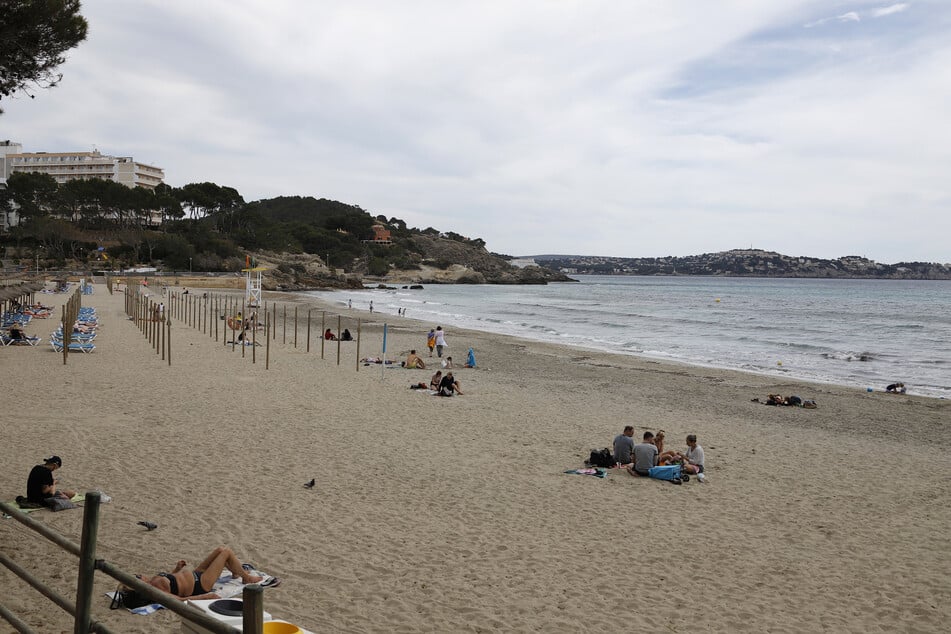 An einem Strand in der Nähe von Calvià kam es zu einem folgenschweren Streit zwischen zwei Männern. (Symbolbild)