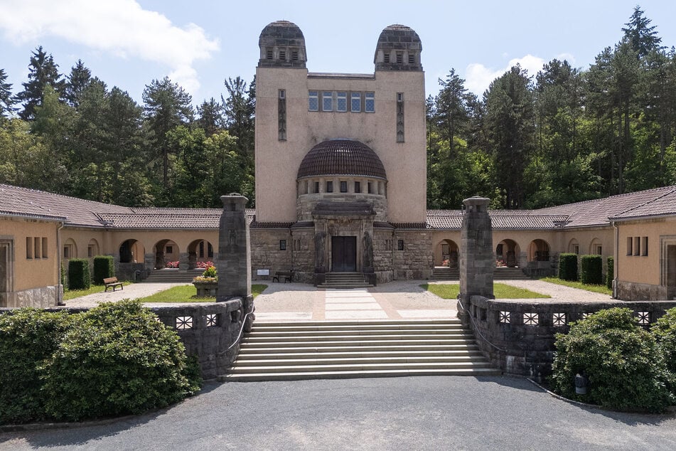 Nach umfangreichen Umbauarbeiten ist die Modernisierung des Krematoriums auf dem Hauptfriedhof in Plauen abgeschlossen.