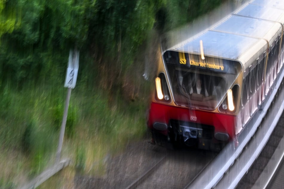 Berlin: Erneutes S-Bahn-Chaos in Berlin: Sechs Linien auch noch am Sonntag lahmgelegt