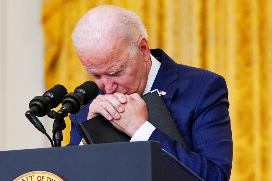 Ein verzweifelter Joe Biden (78)? Er muss jetzt mit den Taliban verhandeln.