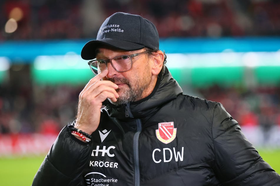 Pele Wollitz (60) wollte Pokalgegner RB Leipzig mit einem Kniff überraschen.