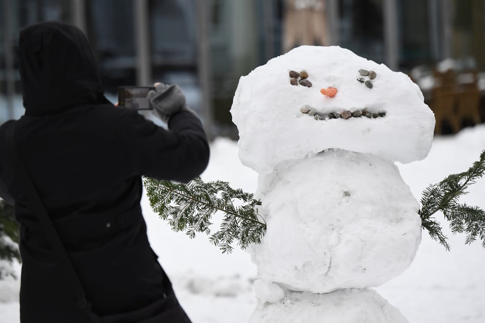 Wintereinbruch in NRW: Schnee und Glättegefahr bis zum Sonntag