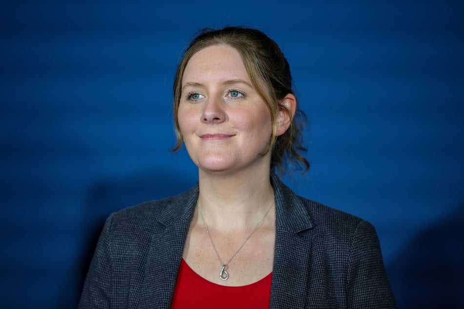 Wuppertals Oberbürgermeisterin Miriam Scherff (37) ist Opfer von Hass und sexuellen Gewaltdrohungen im Netz geworden.