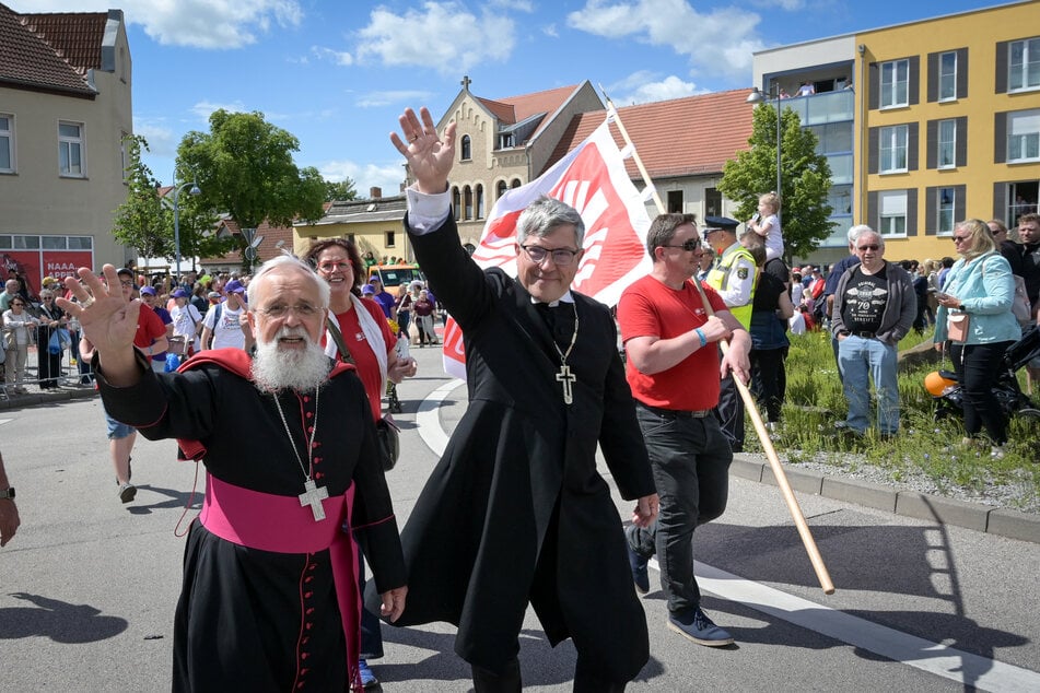 Sachsen-Anhalts Bischöfe Gerhard Feige (l). und Friedrich Kramer.