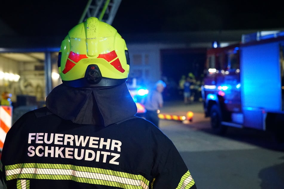 Kameraden der Feuerwehr Schkeuditz und aus Radefeld waren vor Ort.