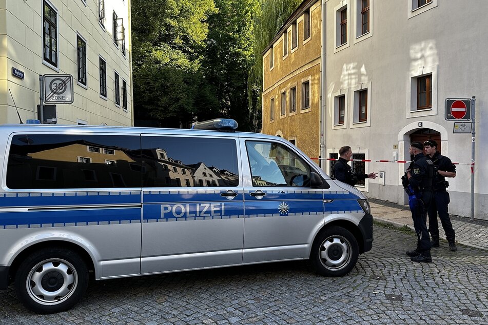 Wegen einer Bombendrohung musste die Polizei in Görlitz zur Nikolaischule auf die Große Wallstraße (Foto) und zur Oberschule Innenstadt auf die Elisabethstraße ausrücken.