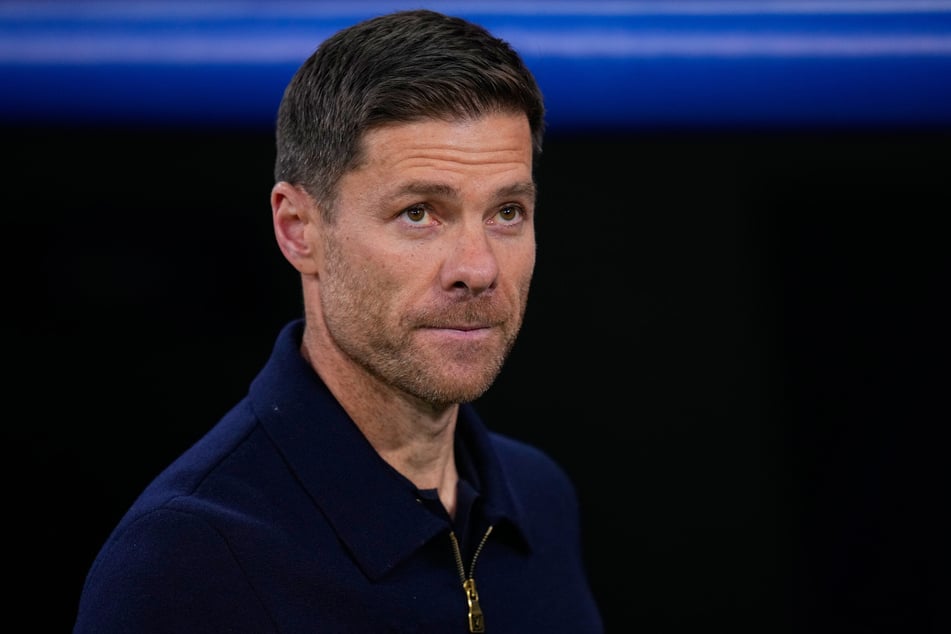 Xabi Alonso (44) und der FC Chelsea sollen ebenfalls Interesse am Supertalent haben.