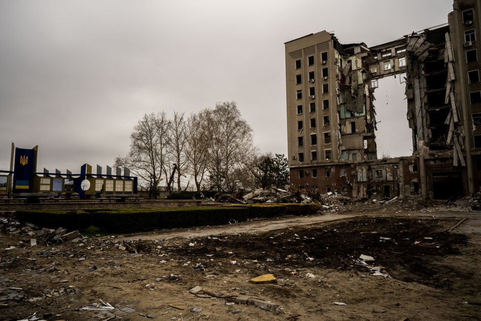 Ein zerstörtes Gebäude der staatlichen Regionalverwaltung in der Stadt Mykolajiw.