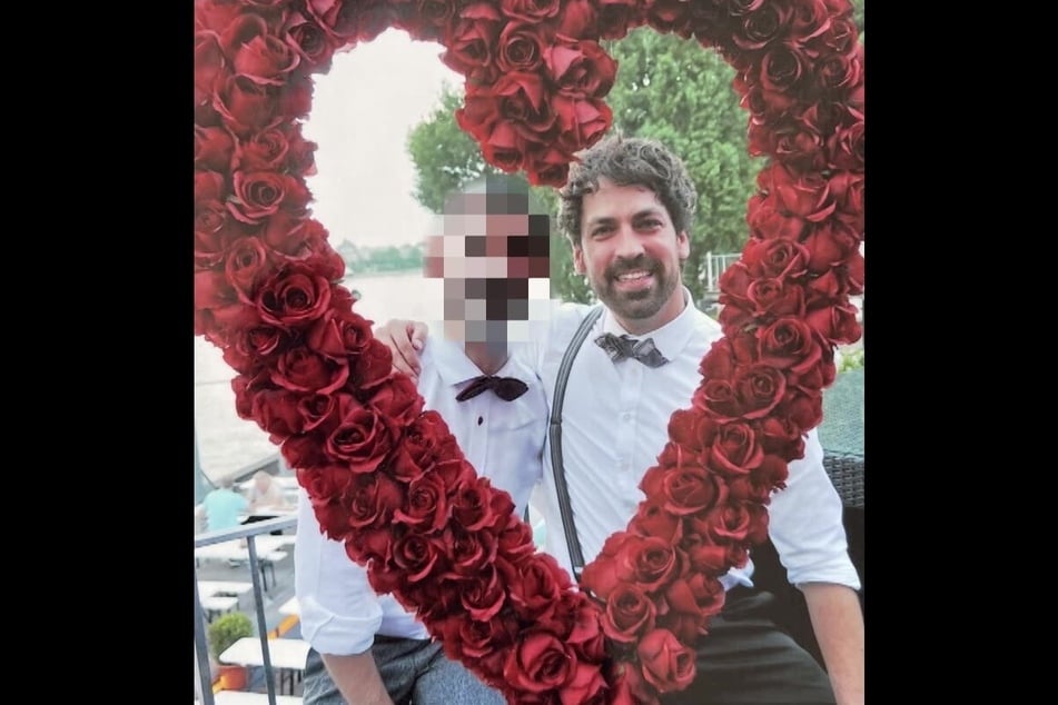 Pärchenfoto von Matthias Rödder (r.) mit dem Fake-Anwalt.