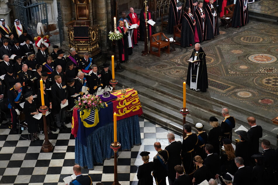 Der Erzbischof von Canterbury, Justin Welby (66), spricht beim Staatsakt vor der Beisetzung von Königin Elizabeth II. (†96) in der Westminster Abbey.