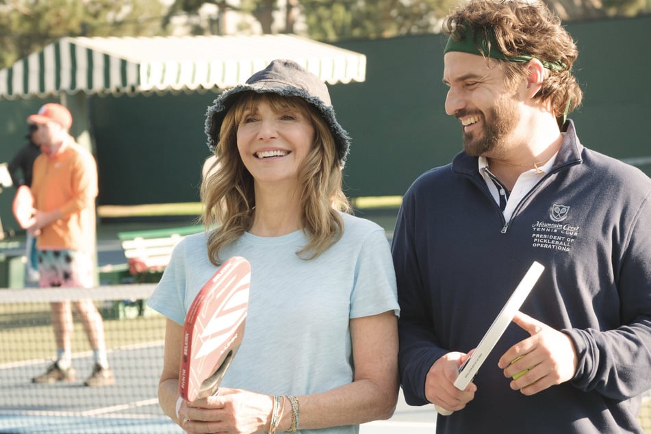 The Dink, starring Jake Johnson (r.) and Mary Steenburgen, debuted on Apple TV on July 24.