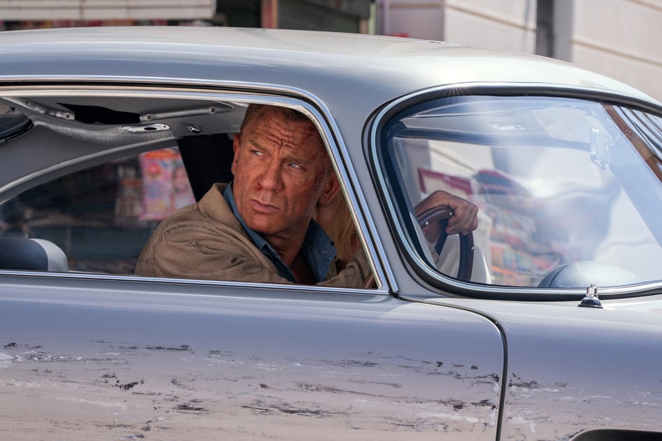 Daniel Craig (57) als James Bond in einer Szene des Films "James Bond 007 - Keine Zeit zu sterben".