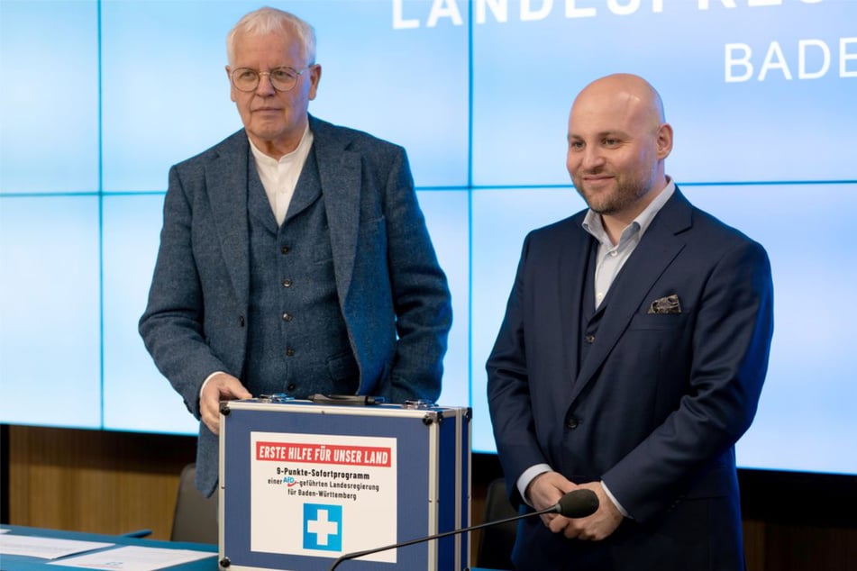 AfD-Co-Vorsitzender Emil Sänze (74, l.) ist von seinem Parteikollegen, Markus Frohnmaier (34), überzeugt.