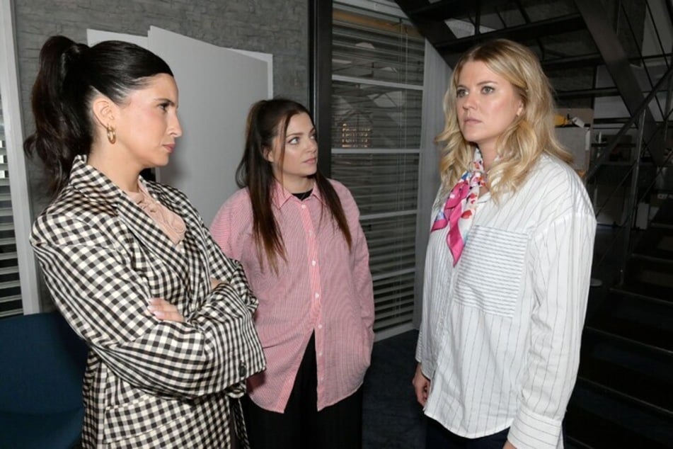 Laura (l.) feuerte Alicia (r.) zunächst wegen des Fehlers.