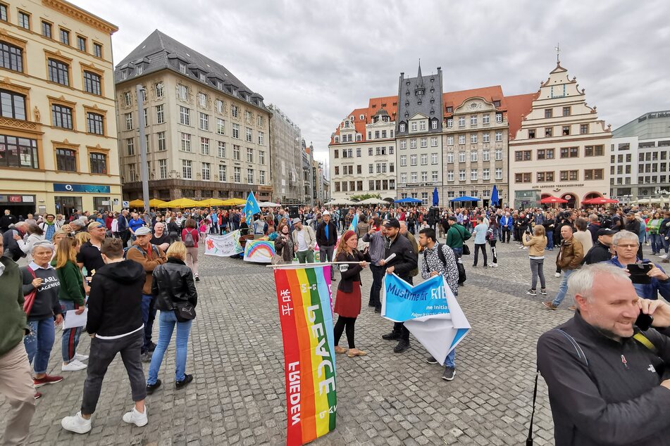 Mehrere hundert Menschen versammelten sich in der Innenstadt.