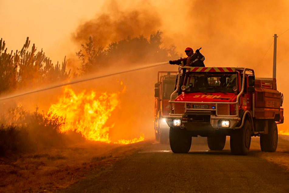 NRW-Feuerwehren unterstützen bei Waldbränden in Süd-Frankreich