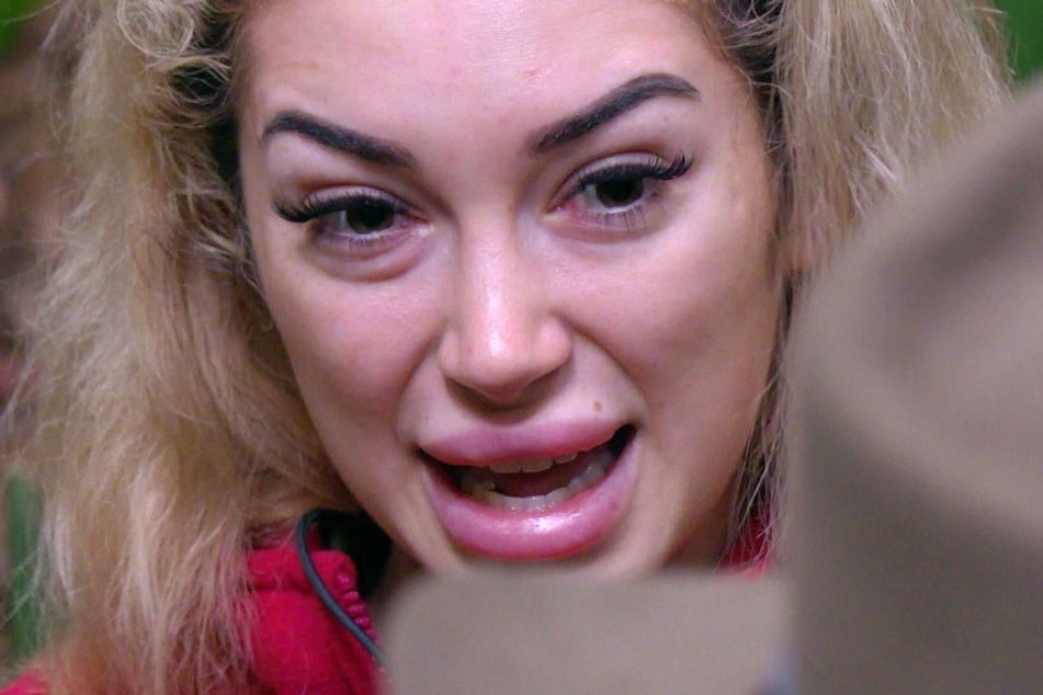 Ariel (22) ging hart mit Gil Ofarim (43) ins Gericht.