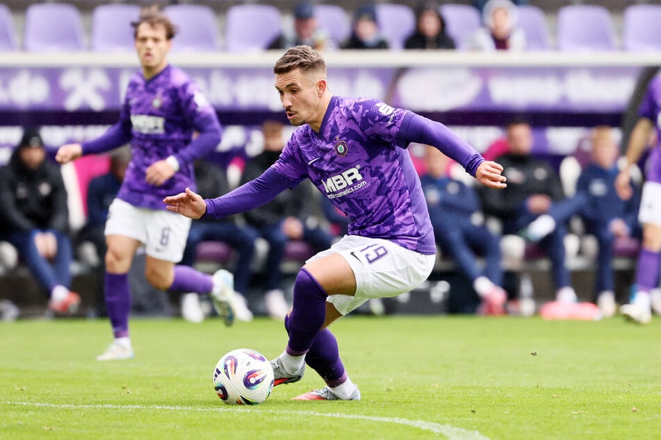 Aue-Spieler Julian Guttau legte sich gegen Essen ordentlich ins Zeug.