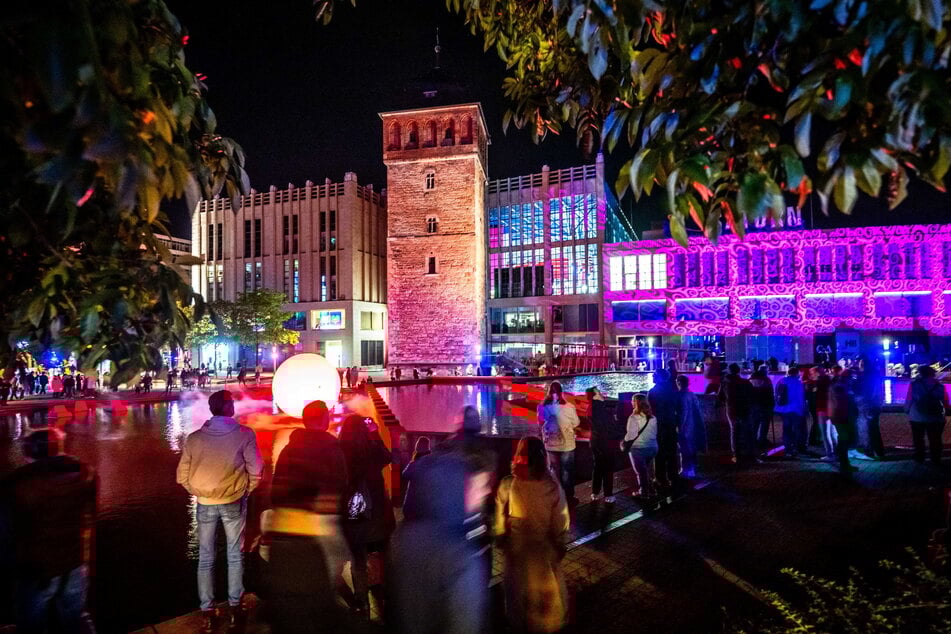 Das Lichterfestival zog im vergangenen Jahr circa 75.000 Besucher ins Chemnitzer Zentrum.
