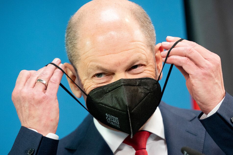 Vizekanzler und Bundesfinanzminister Olaf Scholz (62, SPD)befürwortet einheitliche und gesetzliche Corona-Regeln.