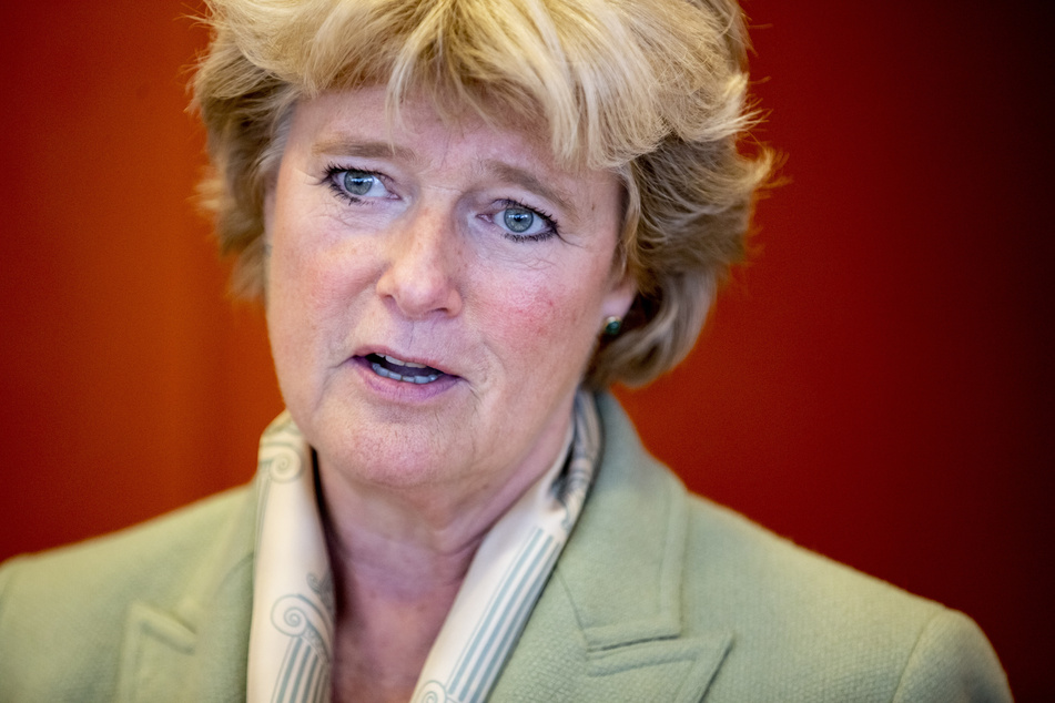 Nach Kritik an ersten Hilfspaketen will Kulturstaatsministerin Monika Grütters weiter an der Unterstützung für die Kulturszene feilen.