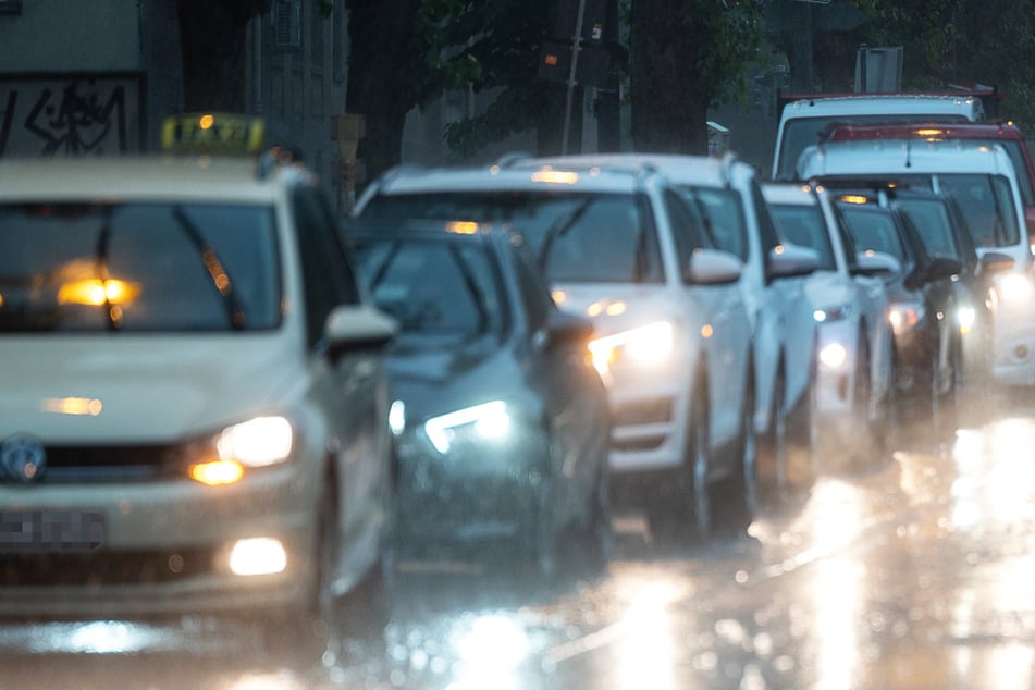 In der Nacht zu Mittwoch kann es in Frankfurt und Hessen zeitweise regnen, wie der Deutsche Wetterdienst vorhersagt. (Symbolfoto)
