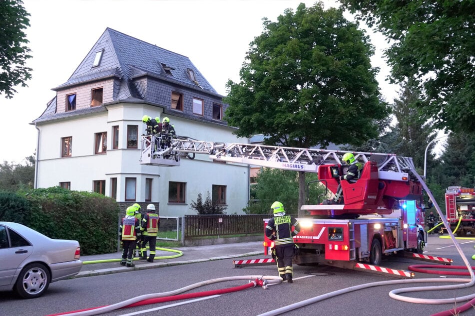 Chemnitz: Nach verheerendem Wohnungsbrand in Chemnitz: Jetzt ist klar, was das Feuer ausgelöst hat