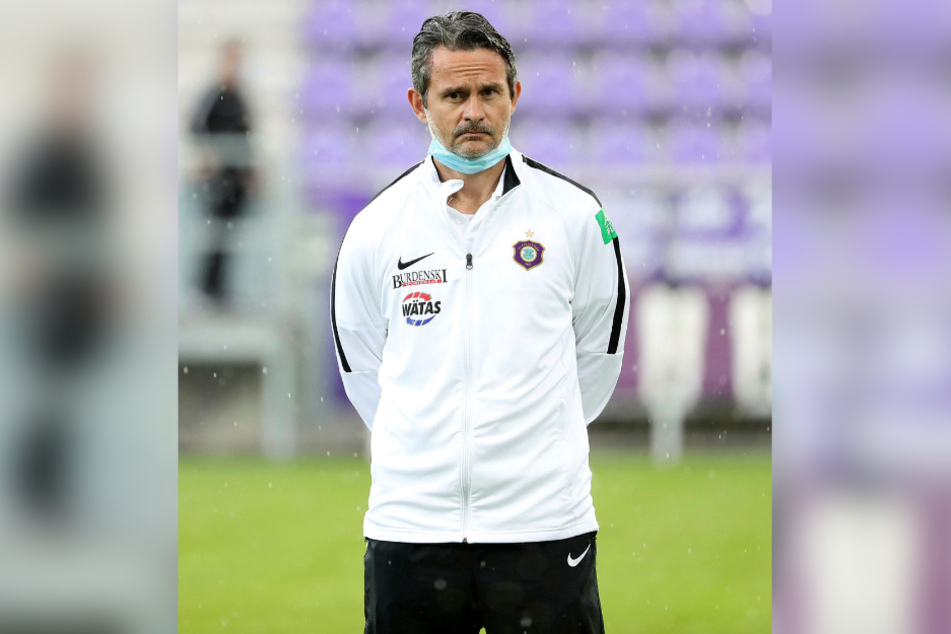 FCE-Coach Dirk Schuster ist heute zum Rotieren gezwungen.