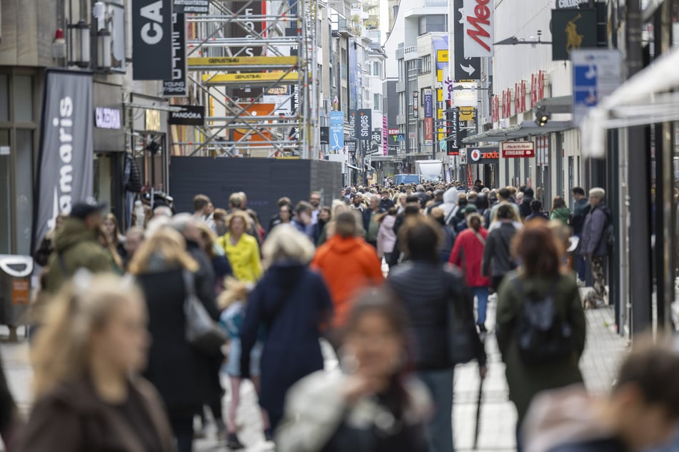 In der Kölner Innenstadt sollen neue Projekte in den kommenden Monaten für mehr Unterhaltung und Aufenthaltsmöglichkeiten sorgen.