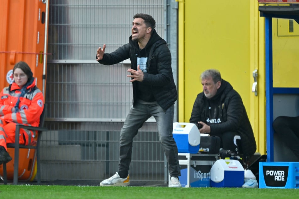 Gerade in der zweiten Halbzeit war Thomas Stamm (43) immer wieder in Rage zu erleben. Die Leistung schmeckte ihm nicht.