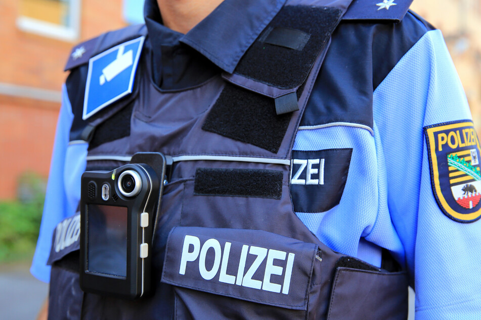 Räuberische Erpressung im Stadtpark: Polizei sucht Zeugen