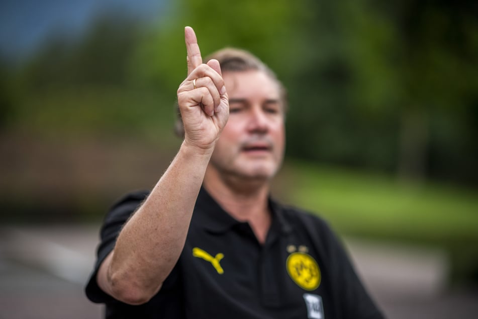 BVB-Sportdirektor Michael Zorc (59) war mit dem Klub kurz davor Callum Hudson-Odoi nach Dortmund zu holen.
