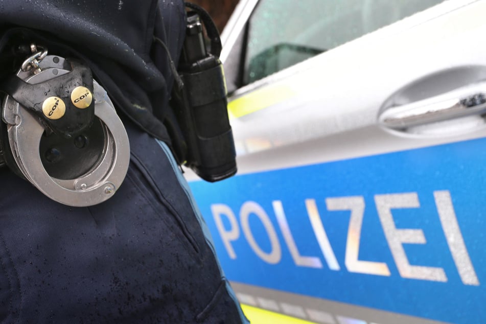 In Wismar hat ein 20 Jahre alter Mann mehrere Personen angegriffen. Ein Polizist wurde schwer verletzt. (Symbolfoto)