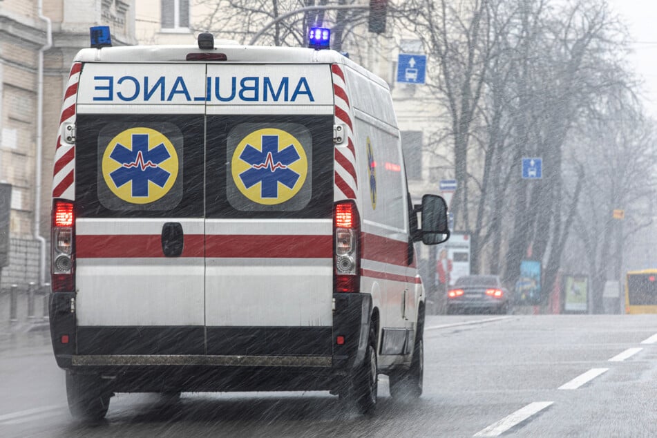 Während der Fahrt ins Krankenhaus sprang Josyln Garrido aus dem Krankenwagen. (Symbolbild)