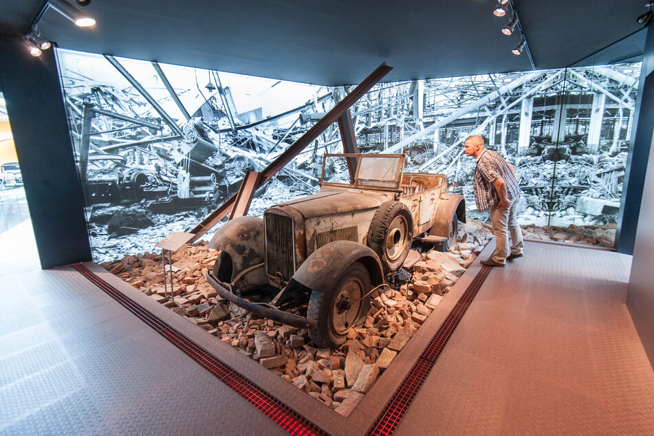 Im Horch-Museum könnt Ihr zahlreiche Ausstellungsstücke entdecken, die nicht nur Autofreunde begeistern.