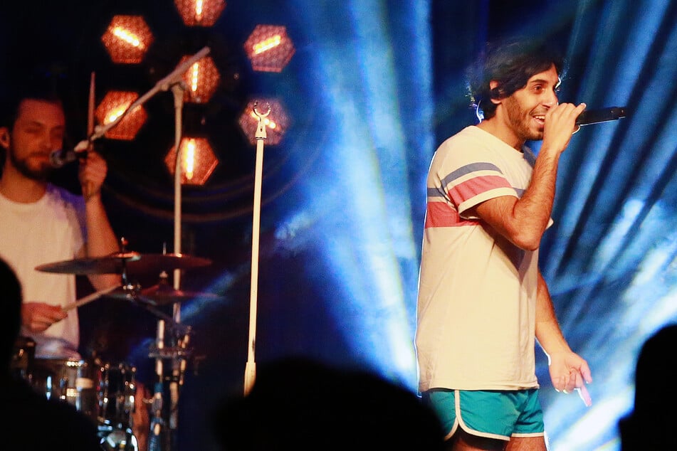 Köln: "Gehörst du nicht abgeschoben?" So kreativ reagiert Planschemalöör-Sänger auf rassistischen Kommentar