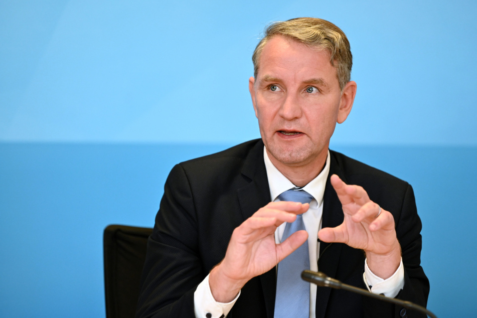 Der Thüringer AfD-Vorsitzende Björn Höcke (49) hat am Landgericht Gera eine Niederlage kassiert.