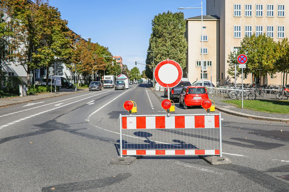 Auch die Devrientstraße ist dieses Jahr zum Canaletto wieder bis zur Kleinen Packhofstraße dicht.