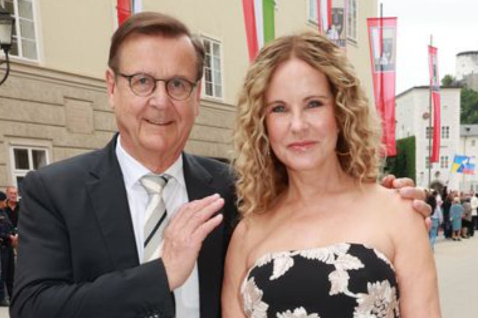 Abgesehen von einer einjährigen Unterbrechung gehen Katja Burkard (60) und ihr Partner Hans Mahr (76) bereits seit 1998 gemeinsam durchs Leben.