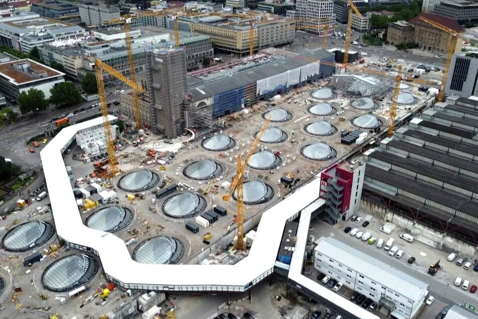 Die Großbaustelle am zukünftigen Hauptbahnhof von Stuttgart hält weiter an.