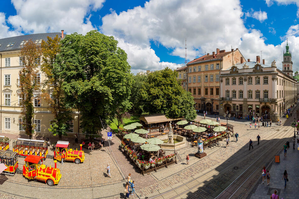 Lwiw vor dem russischen Angriffskrieg: Der Marktplatz war das historische und touristisches Zentrum der Stadt. (Archivbild)