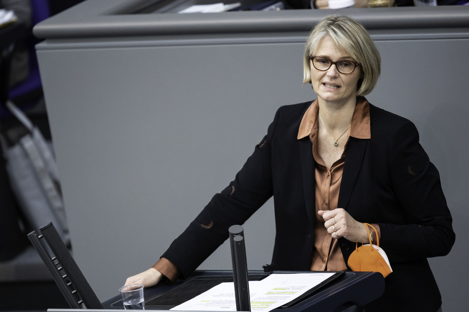 Bundesbildungsministerin Anja Karliczek (50, CDU) verteidigte ihr Ressort gegen die Kritik von Winfried Kretschmann.
