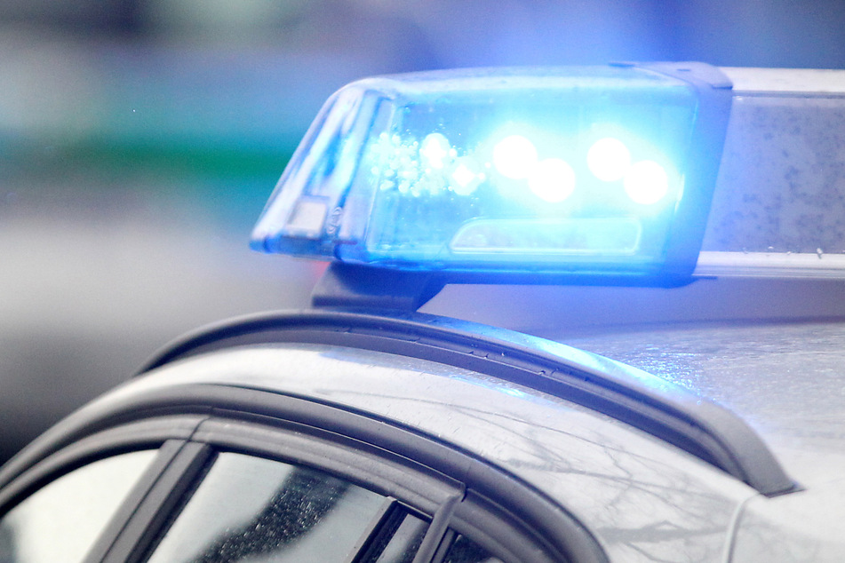 Streit eskaliert komplett! Zwei Männer stechen aufeinander ein