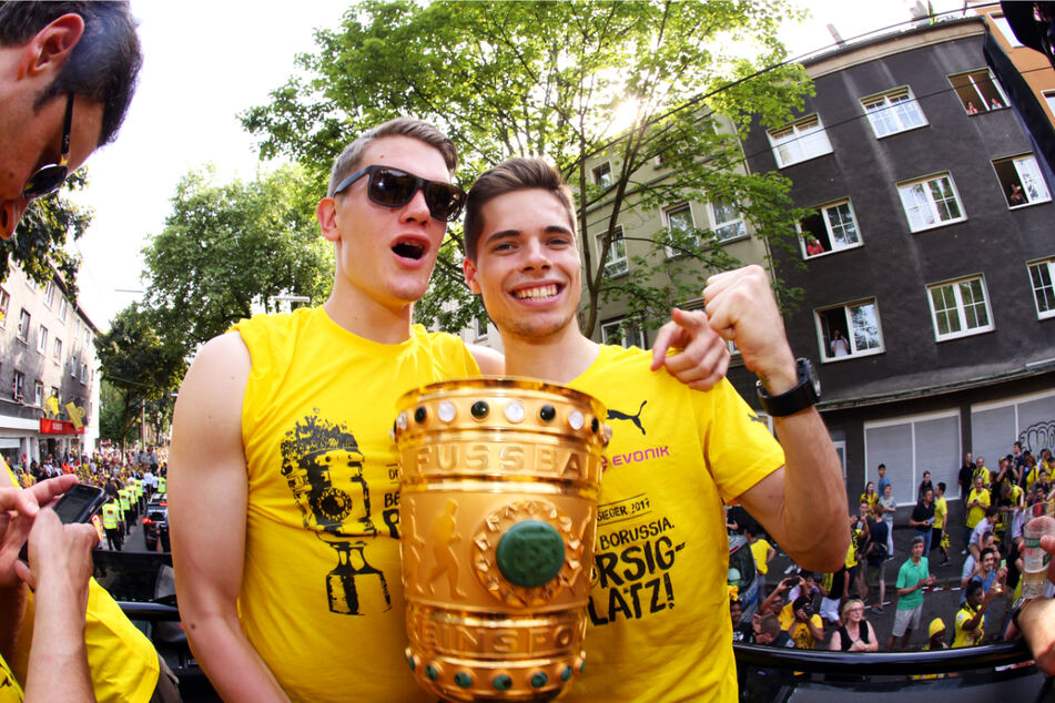 Julian Weigl (r.) gewann mit Borussia Dortmund 2017 den DFB-Pokal.
