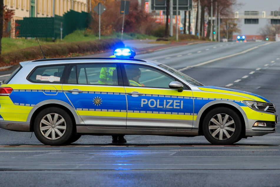 Dreistes Connewitz: Polizisten im Einsatz die Nummernschilder geklaut