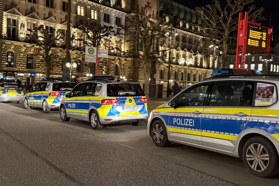 Angriff auf Iran-Demo: Polizei nimmt acht Personen in Gewahrsam
