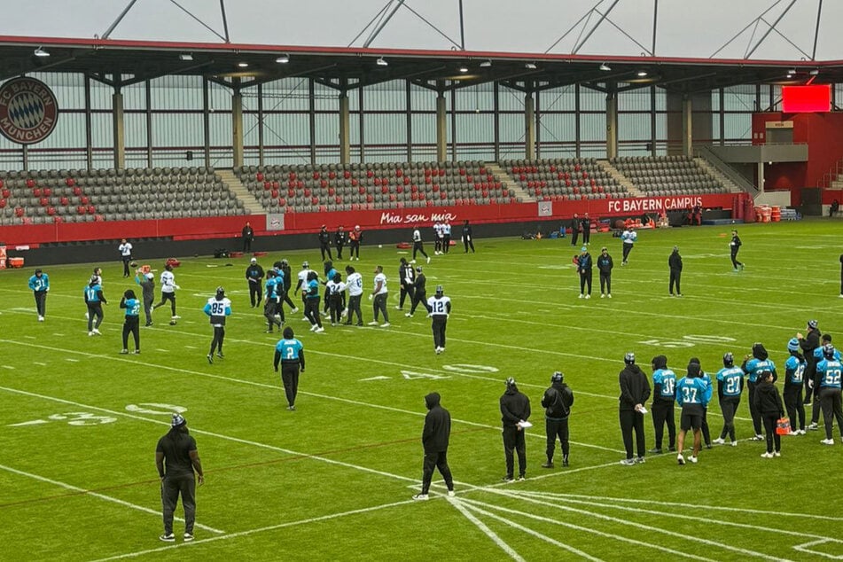 Die Carolina Panthers bereiteten sich auf dem FC Bayern Campus auf ihre Partie gegen New York vor.