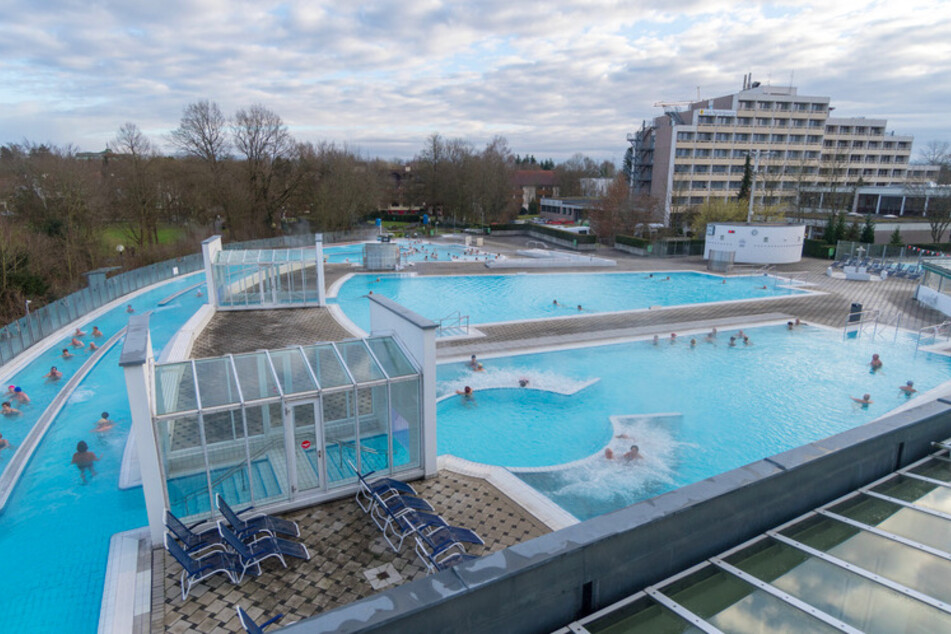 Das Außenbecken der Europatherme in Bad Füssing.