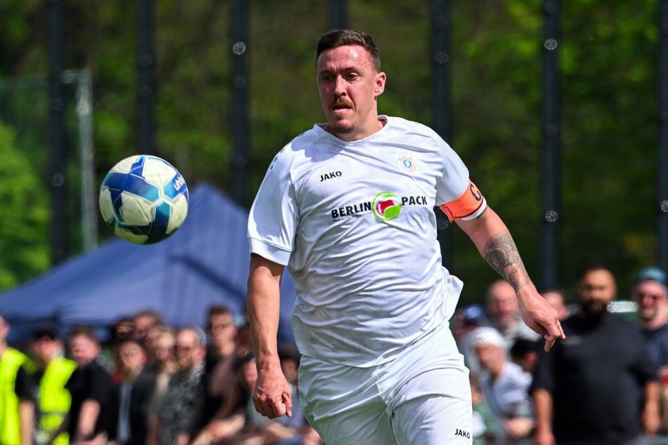 Max Kruse (36) berichtete, dass auch Teamkollegen von ihm "beleidigt und privat angeschrieben" worden seien.